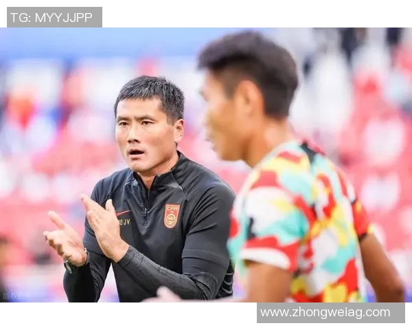 邵佳一正式执教中国男足：新时代的起航