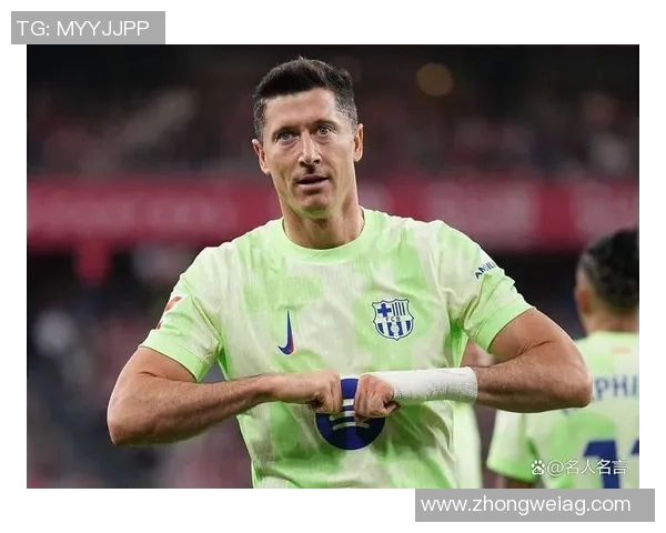 莱万经纪人否认冬转米兰:真相背后隐藏的足球大戏 莱万经纪人否认冬转米兰:真相背后隐藏的足球大戏