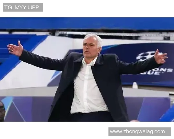 欧冠之夜:本菲卡2-0完胜那不勒斯,穆帅又一次战胜孔蒂! 欧冠之夜:本菲卡2-0完胜那不勒斯,穆帅又一次战胜孔蒂!